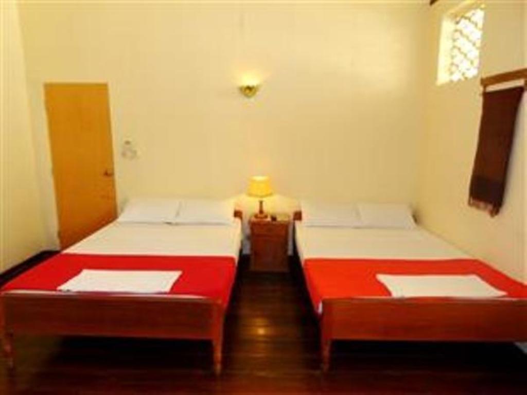 Hotel Lyon D'or 2*